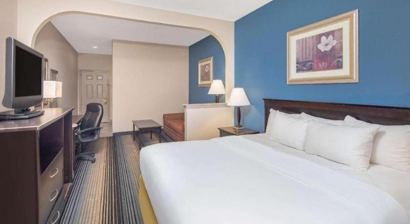 Hotel Baymont By Wyndham Laurel Exterior foto