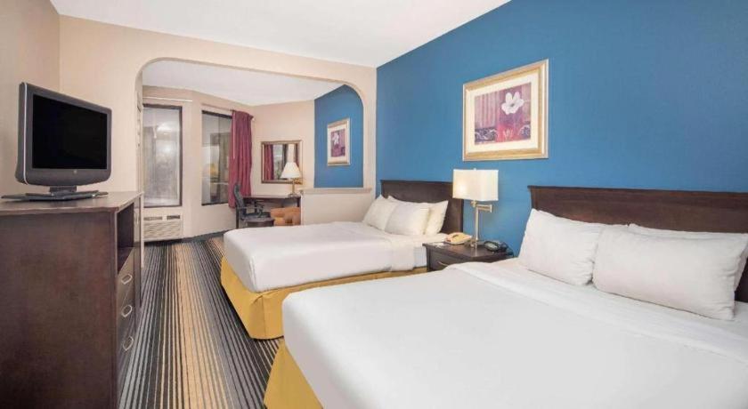 Hotel Baymont By Wyndham Laurel Exterior foto