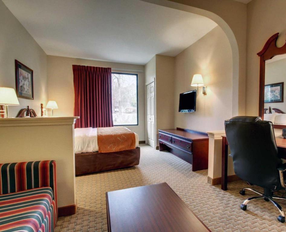 Hotel Baymont By Wyndham Laurel Exterior foto